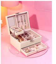 European Style Jewelry and Cosmetic Case